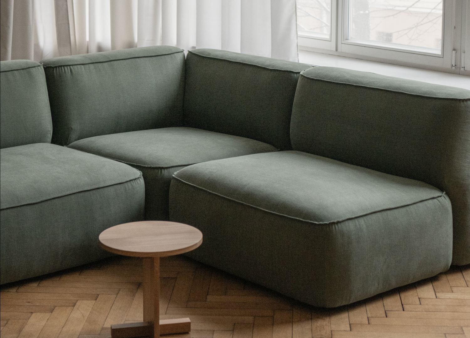 Patch: an informal and luxurious sofa by Massproductions : DesignWanted